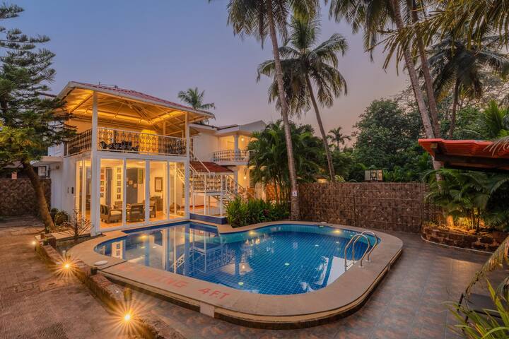 Phoenix by Hireavilla 5BR Villa w Pool in Colvale