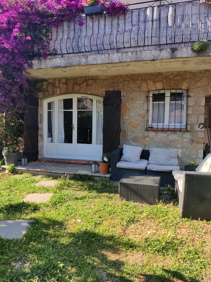 Charmant 2 Pièces En Maison ! - Cannes