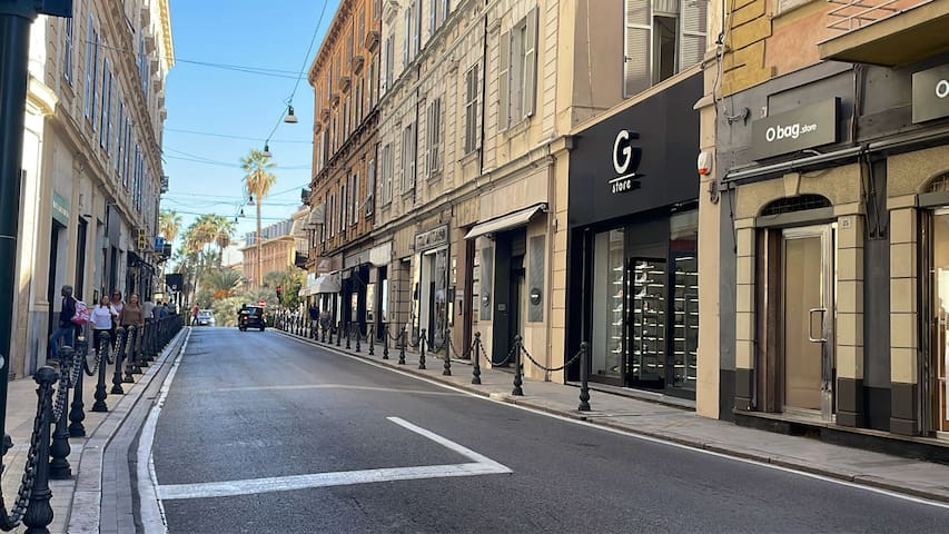WH-WelcomeHoliday Sanremo Case Vacanze managed Airbnb listing 2
