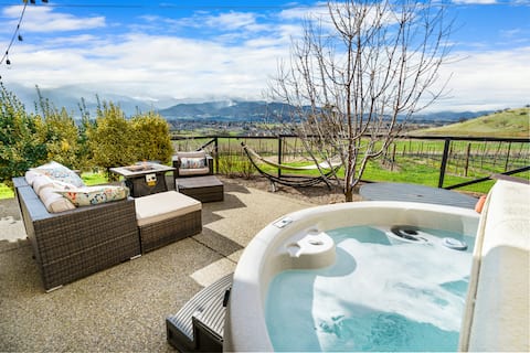 Dream 1 and Dream 2 *Hot Tub*