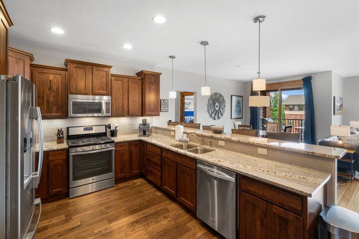 Main Street, Mountain View Luxury Condo in Bozeman gallery image 5
