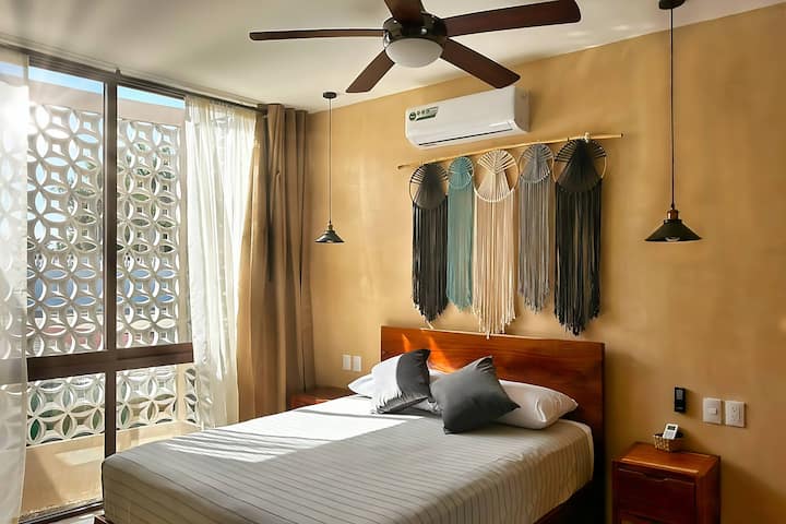 The apartments are flooded with light on two sides during the day and can be completely dark at night with black-out curtains for a restful sleep in their comfortable queen size bed.