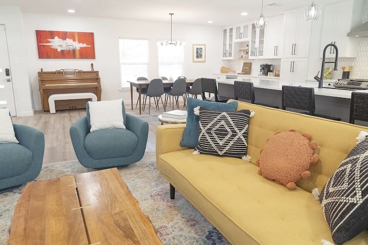 Central Austin 3BR Charmer BTW Downtown & Domain