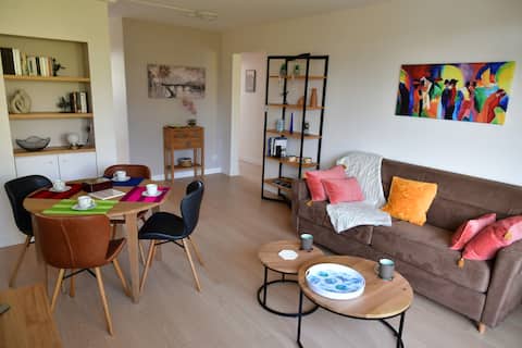 T3 city center, free parking, nearby RER, WiFi