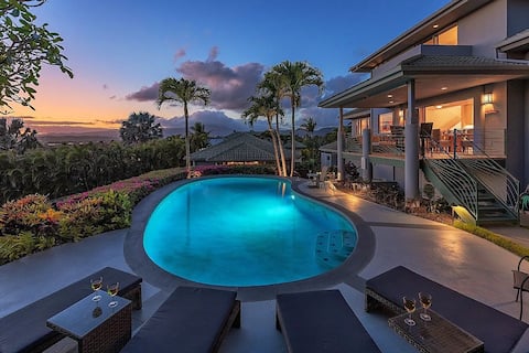 Walk to Beaches, Heated Pool, Ocean views + Ohana!