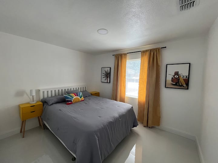 Spálňa s manželskou posteľou