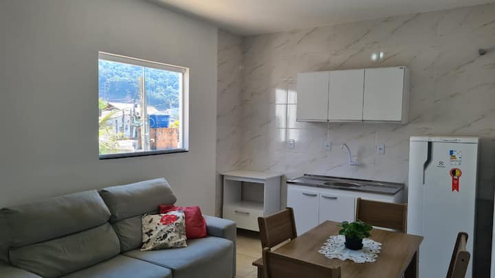Apto  Para Até 04 Pessoas Próximo A Praias - Florianópolis