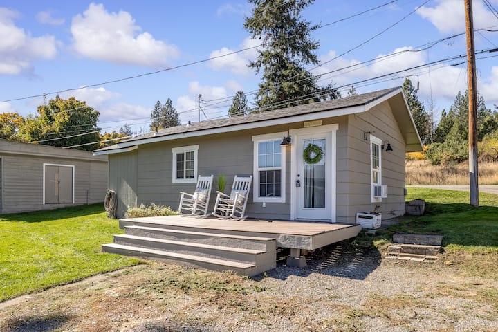 Liberty Lake Cottage! - Liberty Lake, WA