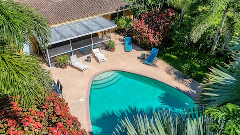 Successful Airbnb property: Heated Pool, King Bed, 3 min to Wilton Drive in Broward