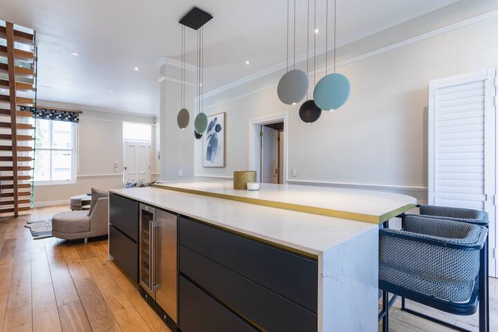 The Legacy Villa | Green Point | Jacuzzi gallery image 5