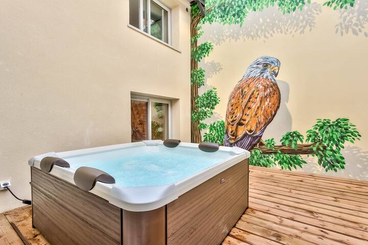 Nocnoc – L’Oli 102m2 with patio and jacuzzi gallery image 4