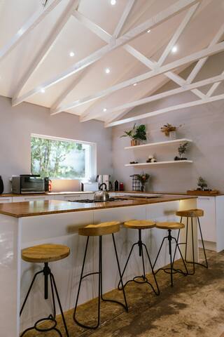 Spacious Family Home | Wood Fired Hot Tub gallery image 4