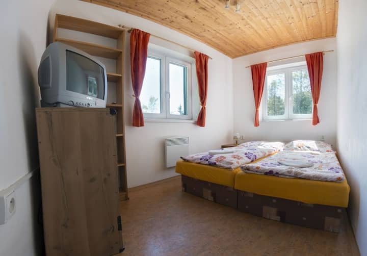 Dhomë gjumi 1