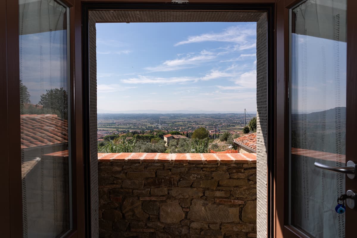 Antico Casale — Piscina privata e vista su Cortona — 33