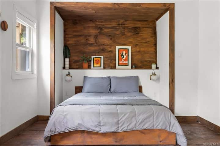 以充满活力的风格和布置体验这栋房子所提供的一切