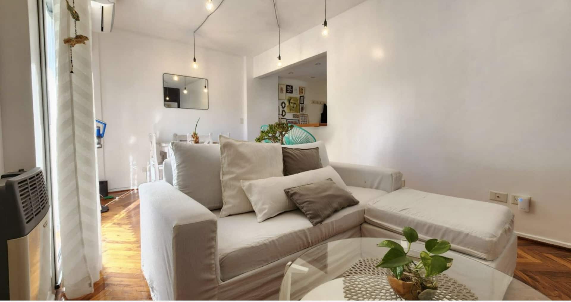 Bright two-room apartment in Núñez with balcony