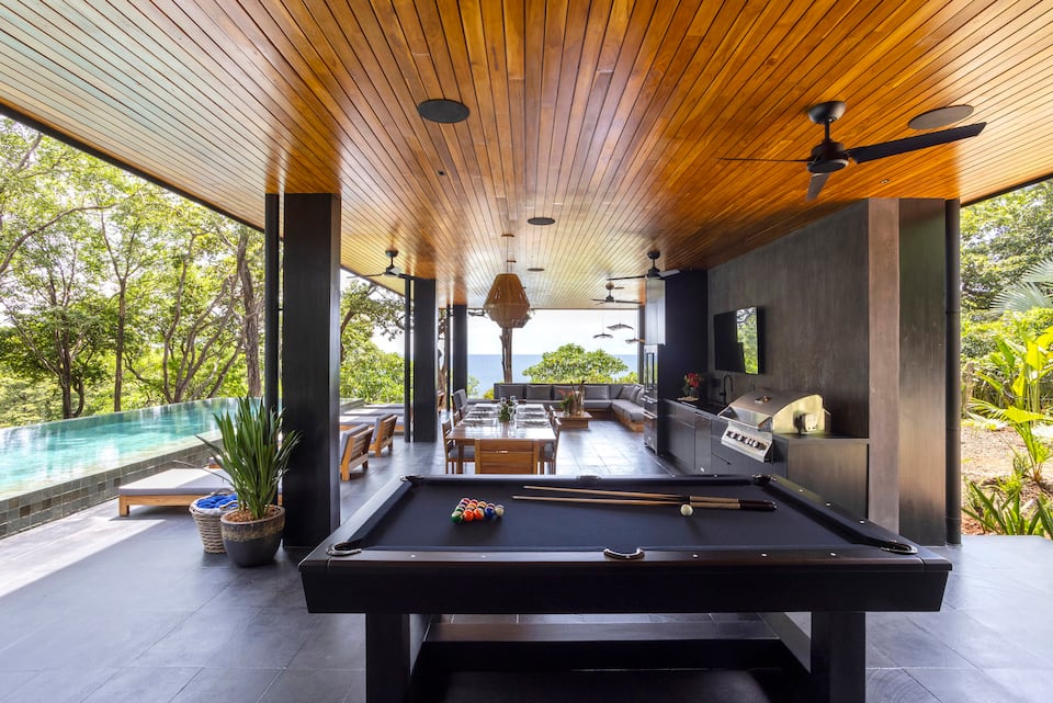 Perla Negra, a dark-timber villa above the Pacific, Puerto Carrillo, Guanacaste, Costa Rica, photo 2 of 10