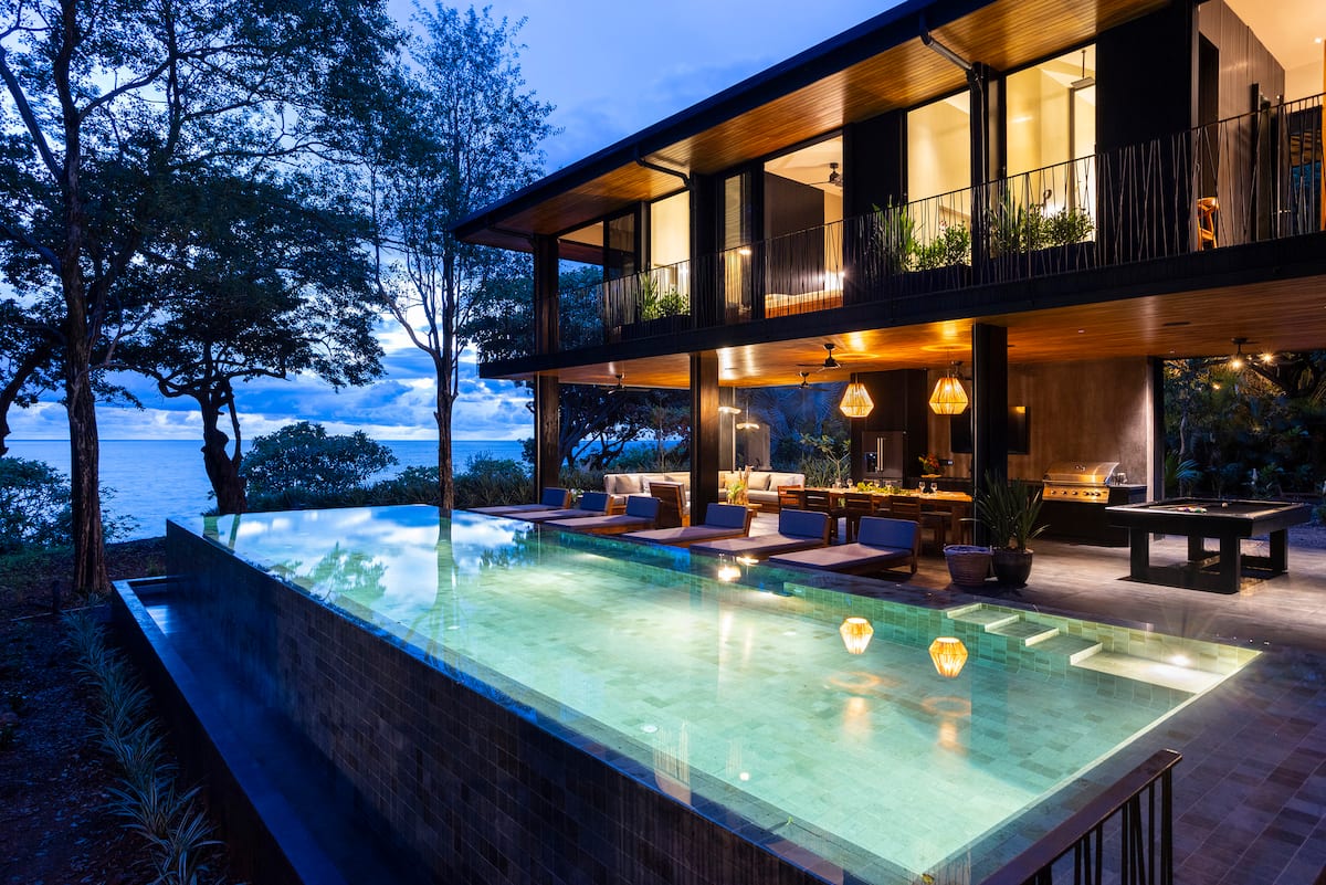 Beachfront Villa Carrillo