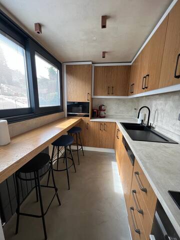 Penthouse Apartment with terraced sea view gallery image 3