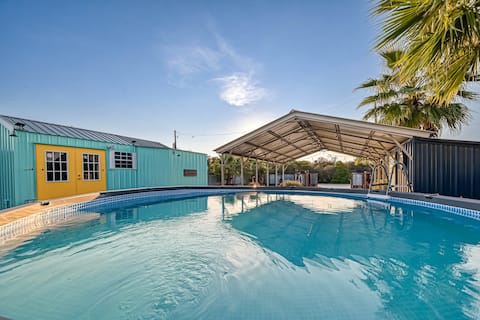 Little Marlin by the Bay Getaway!