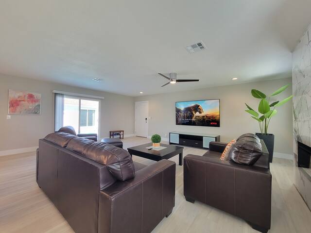 Modern Family Getaway gallery image 5