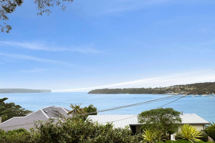 Balmoral Daydream – Less than 100m to beach
