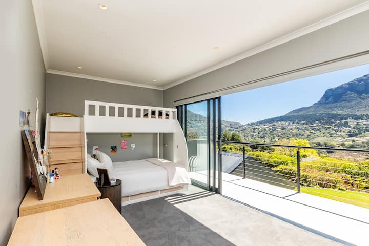 חדר שינה עם נוף מדהים