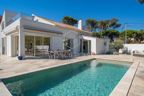 Luxury Villa, Pool/6P/In Front of the Beach