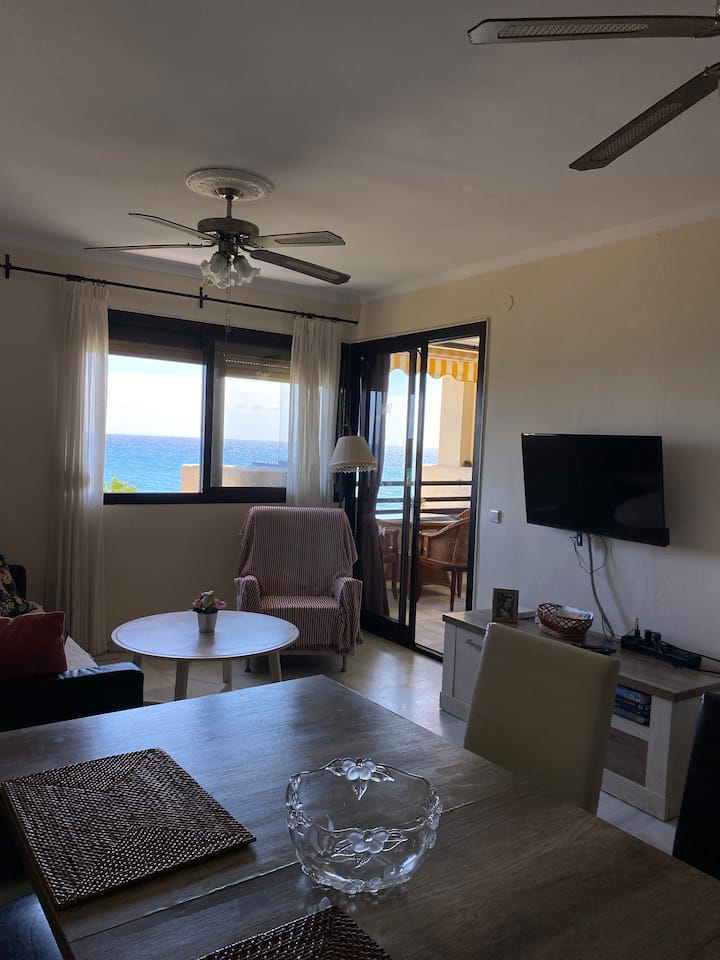 غرفة المعيشة