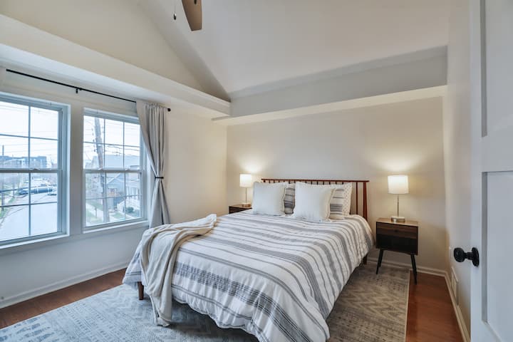 საძინებელი 1