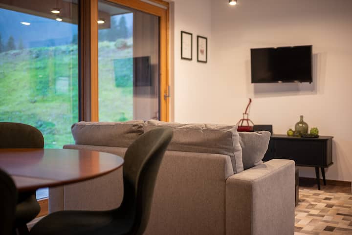 Morgan Jupe - Apartment Marmotte - 2 Bed, 2 Bath - Abondance