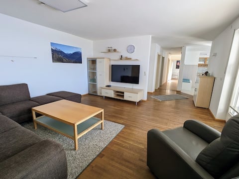 Leistungsstarkes Airbnb: Relax with a view in Dornbirn