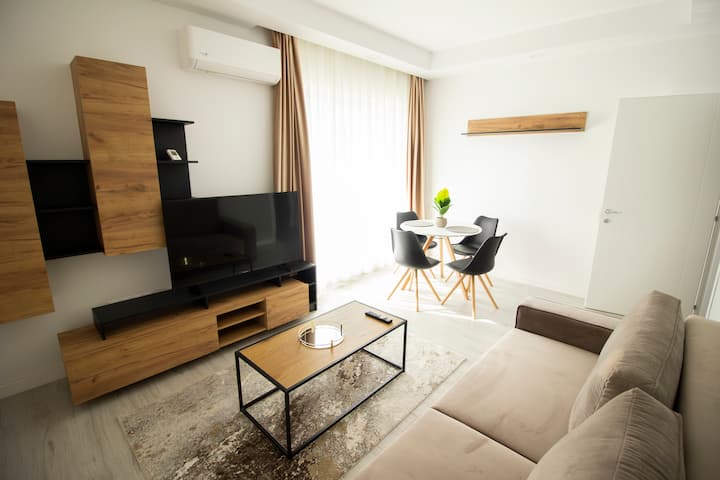 3 Rooms 502a W/ Pool @Cosmopolis - Bukarest