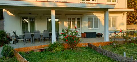 spacious apartment with terrace and garden