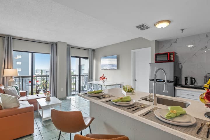 1604 Walk To I-drive Enclave Resort Lakeview 2br - Orlando, FL