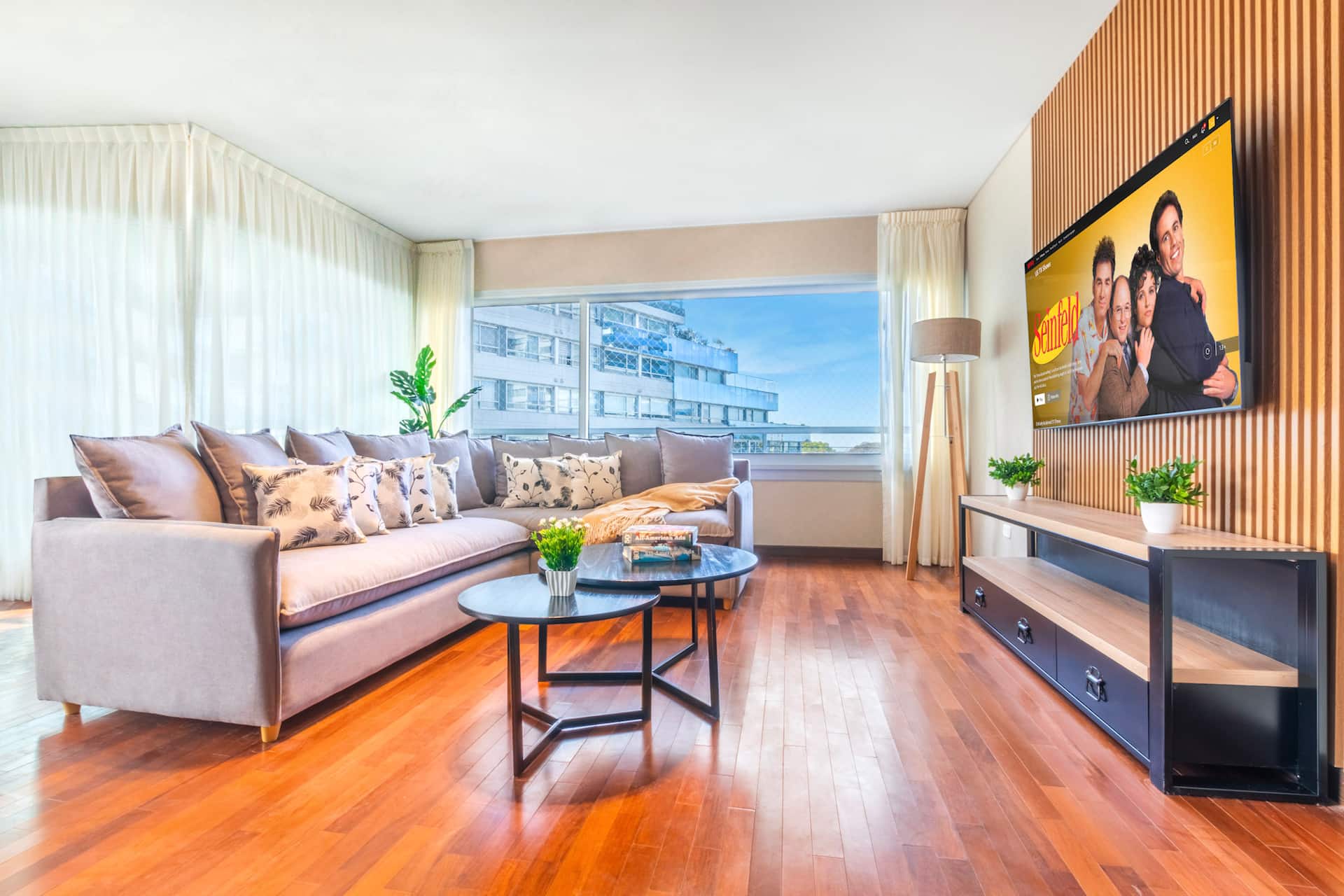 Furnished two-bedroom apartment in Puerto Madero