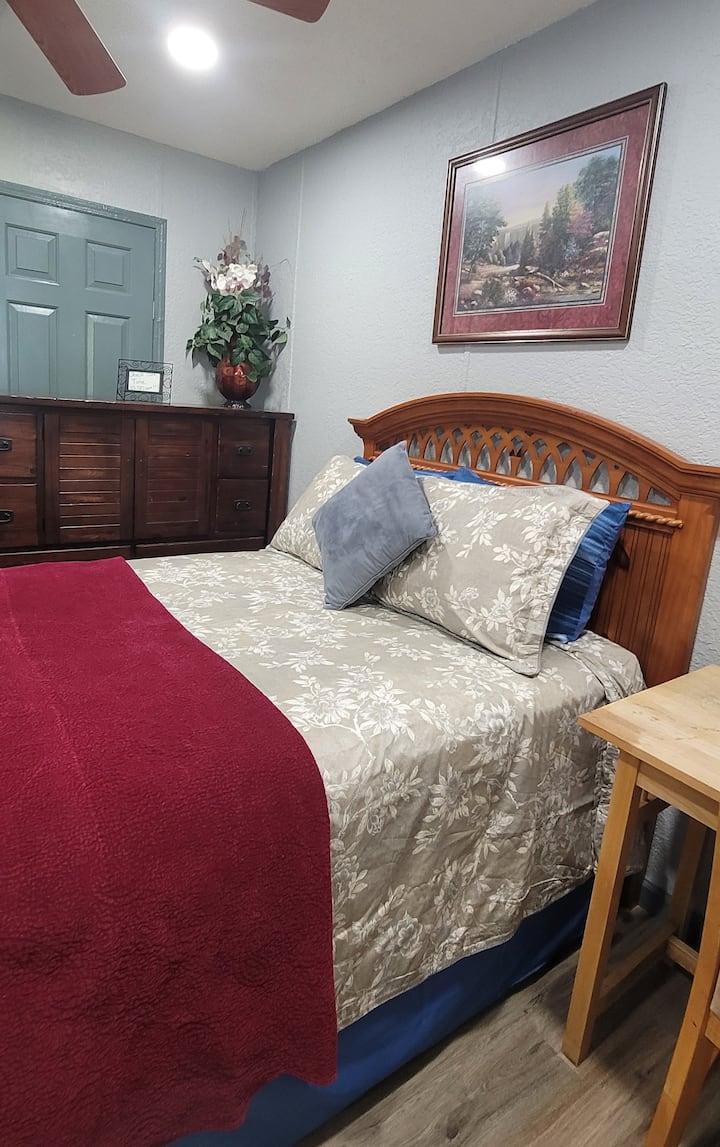 One Bedroom Farm Estate Houses for Rent in Cottondale