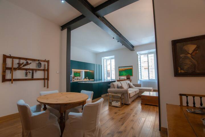 Spacious 2 Bedrooms Apartment in San Pietro