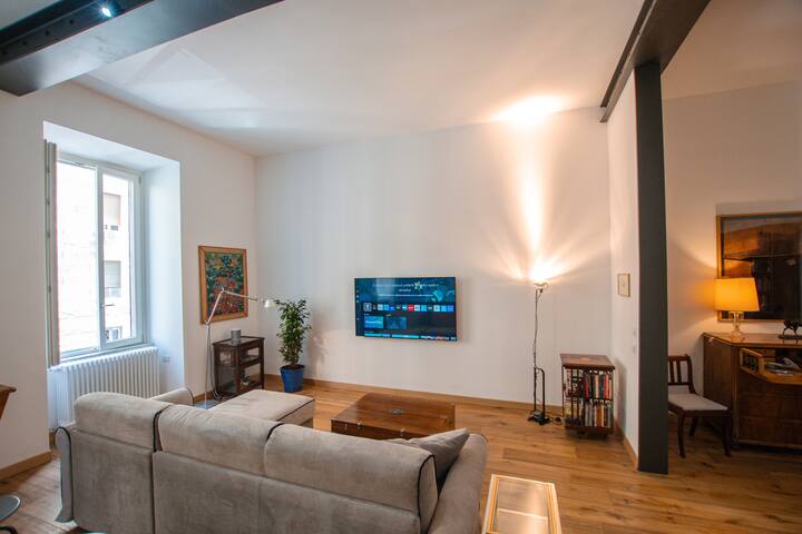 Spacious 2 Bedrooms Apartment in San Pietro gallery image 2