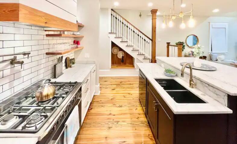 Mid-Century Newly Modern gallery image 2