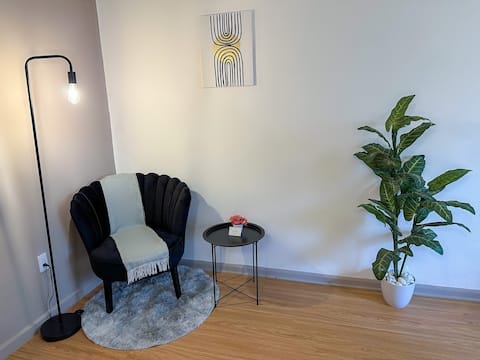 Top performing Airbnb: Newly remodeled suite in the heart of Condesa in Condesa