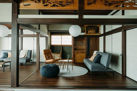 New barrel sauna/free all-weather BBQ/dog run & pool/old house stay with terrace for up to 15 people