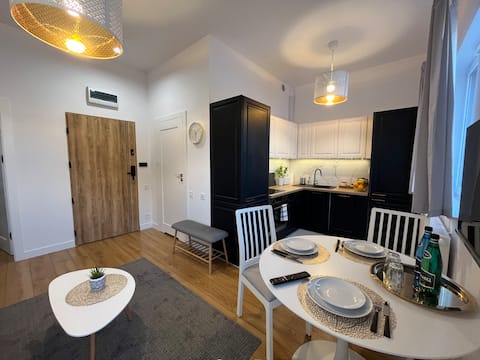 Top Airbnb: R House - brand new apartments in Włochy