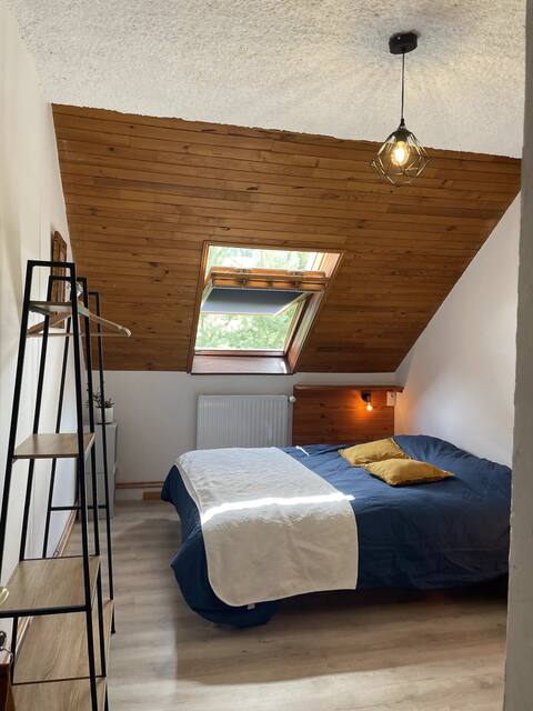 Room with a view to the mountain