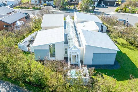 Enjoy quality and peaceful villa