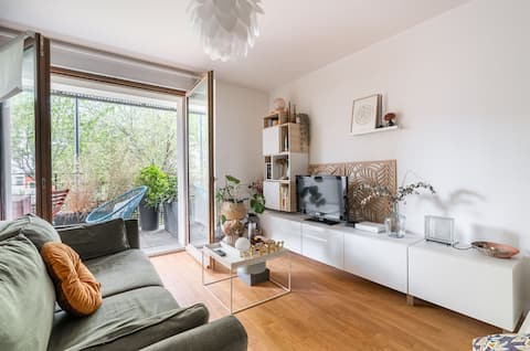Cozy fully equipped studio, in the green and close to Paris