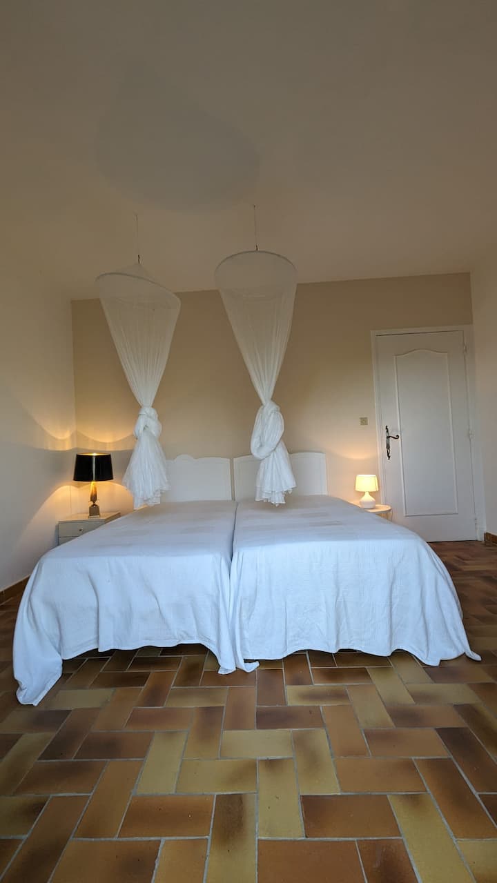 საძინებელი 2