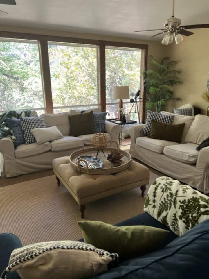 Frio River Peaceful Retreat - Leakey, TX