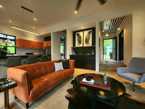 Rockstar! modern luxury lake view home.