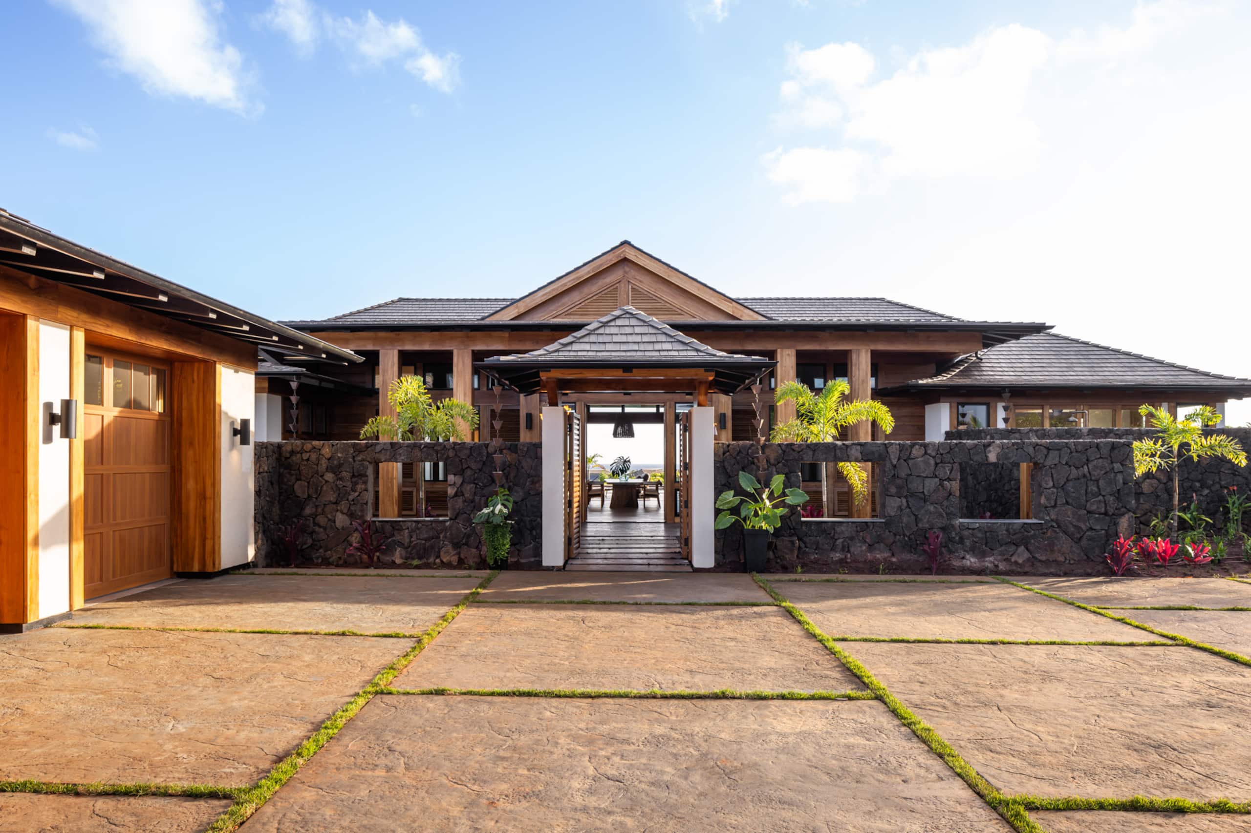 Teak House - Photo 33